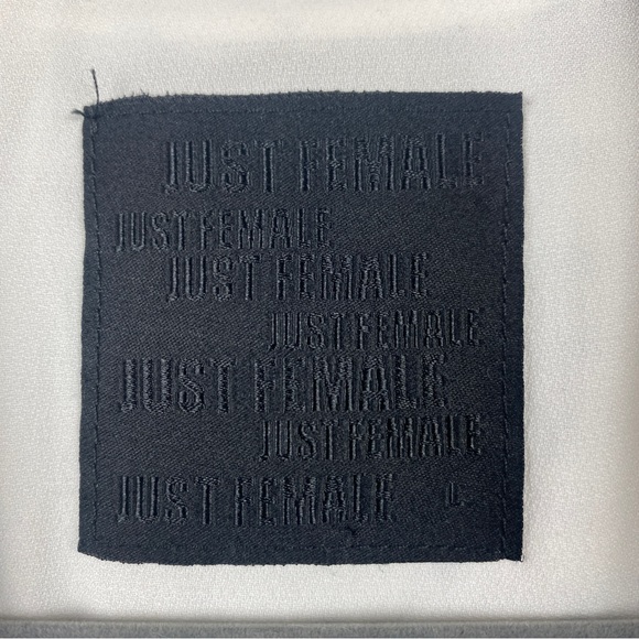 Just Female dot relaxed “mou” blazer size Large - Picture 9 of 11